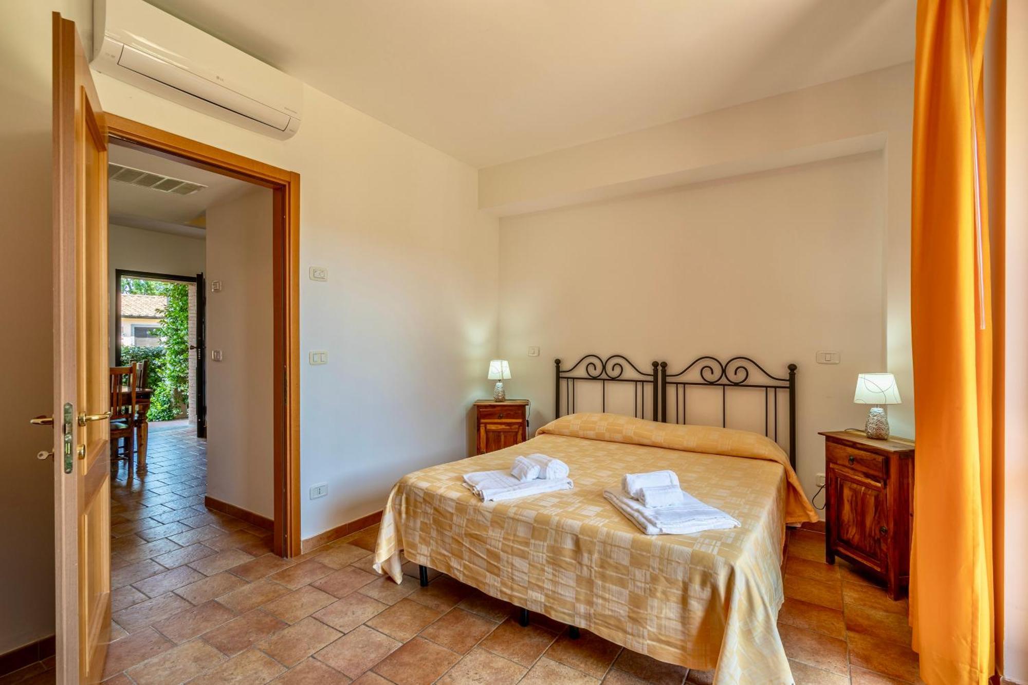 Isa - Residence With Swimming Pool In Sorano, Apartments With Air Conditioning And Private Outdoor Area Dış mekan fotoğraf