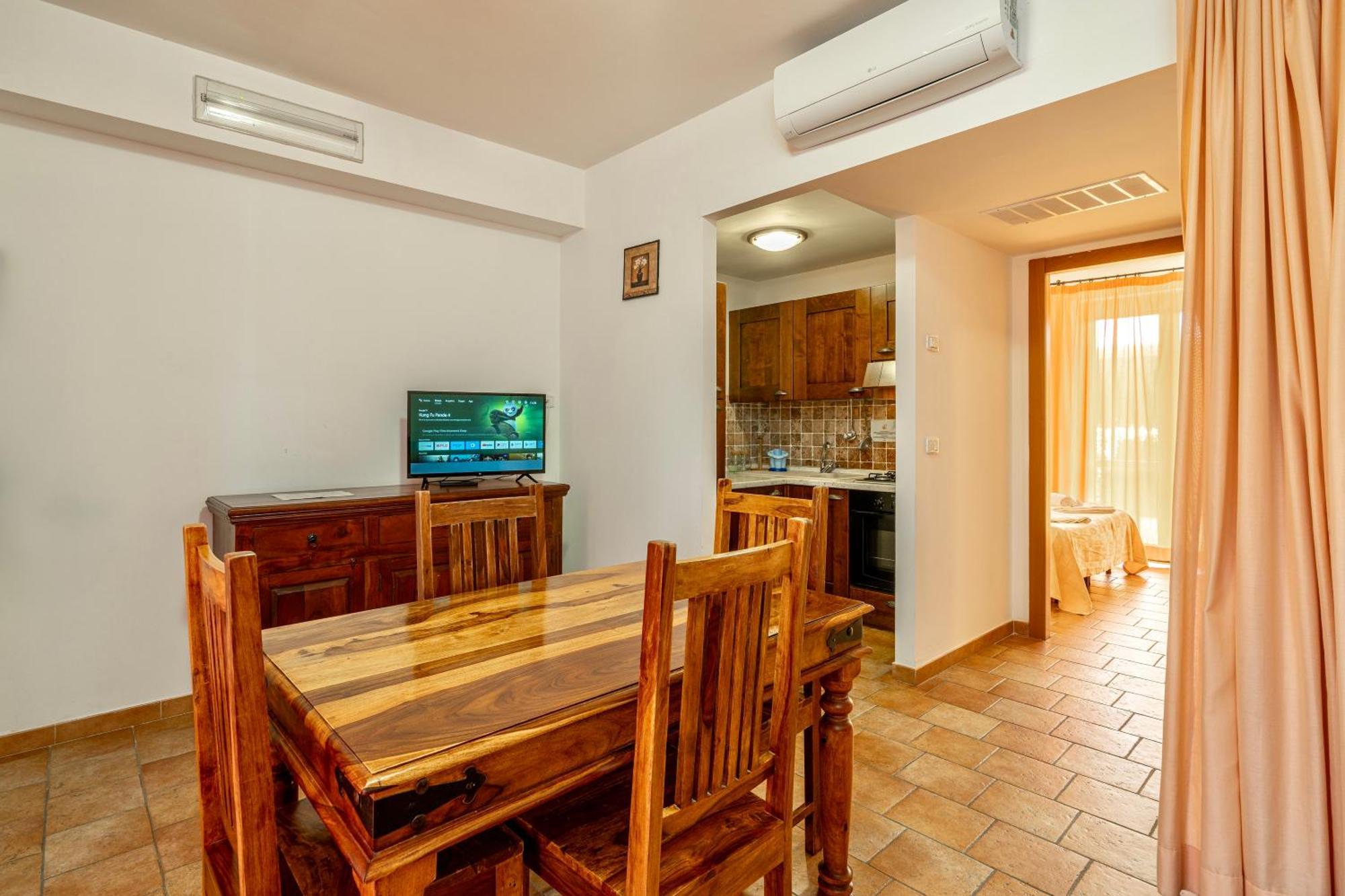 Isa - Residence With Swimming Pool In Sorano, Apartments With Air Conditioning And Private Outdoor Area Dış mekan fotoğraf