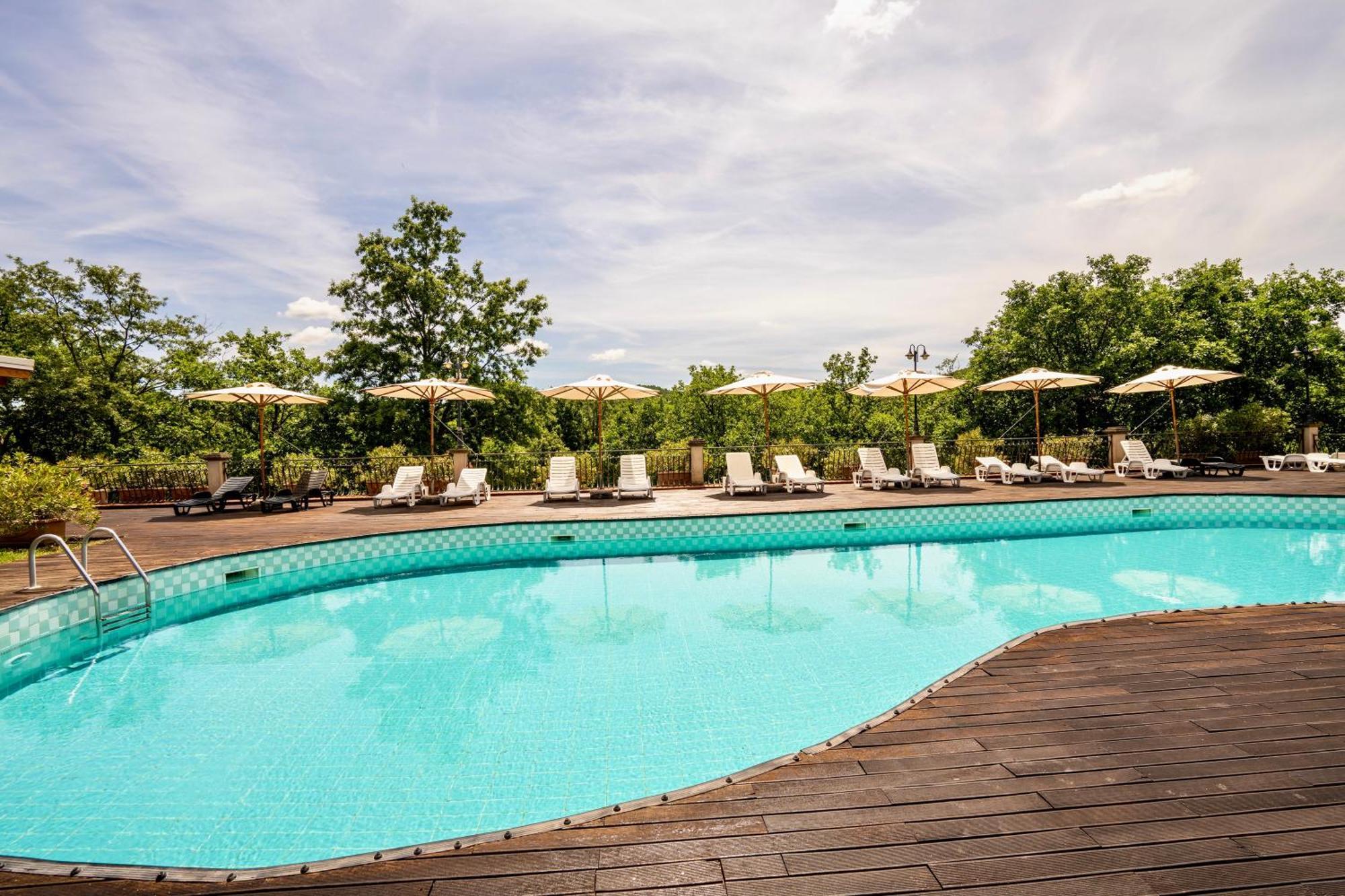 Isa - Residence With Swimming Pool In Sorano, Apartments With Air Conditioning And Private Outdoor Area Dış mekan fotoğraf